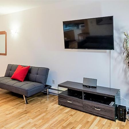 Appartement Le Théâtral - En plein coeur de l'action avec stationnement à Ville de Québec Extérieur photo